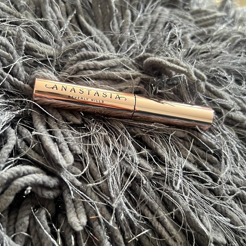 Anastasia clear brow gel travel